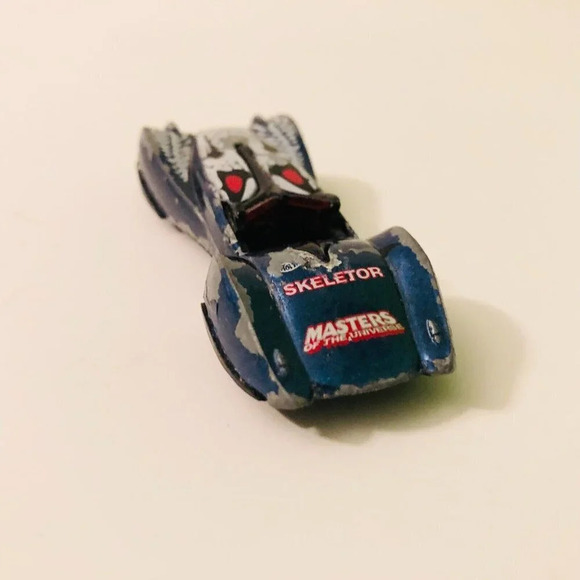 Hot Wheels MOTU Phantastique Skeletor Diecast and Marvel Deadpool Character Car - Picture 8 of 16